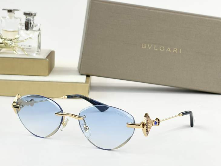Picture of Bvlgari Sunglasses _SKUfw79721264fw